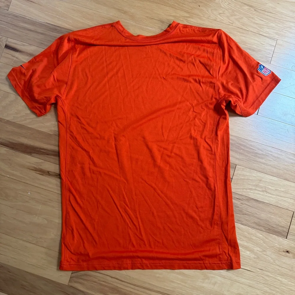 Chicago Bears Tee - Picture 6 of 6